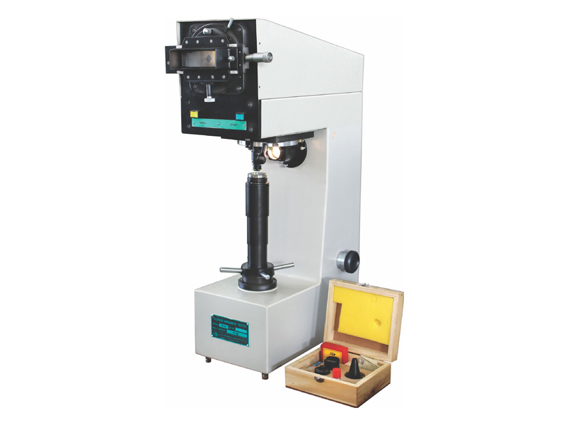Vickers Testing Machine